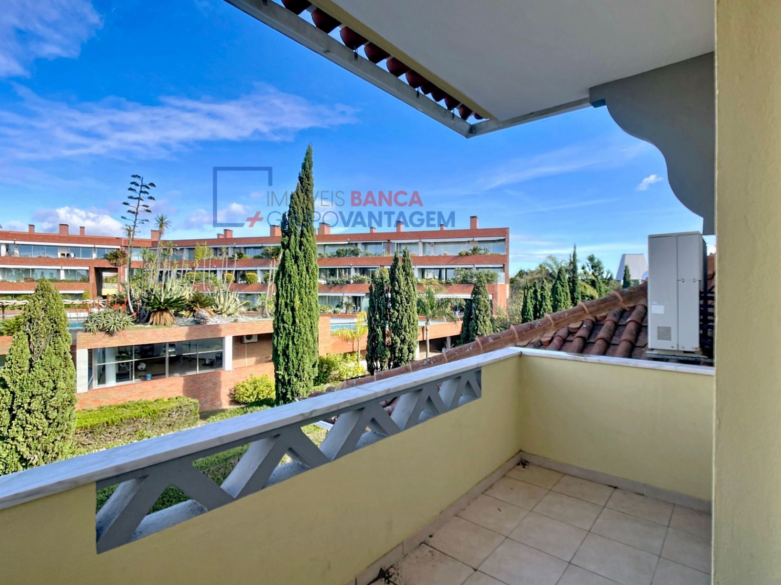 Apartamento T3 para Venda em Santa Maria e São Miguel, São Martinho, São Pedro Penaferrim