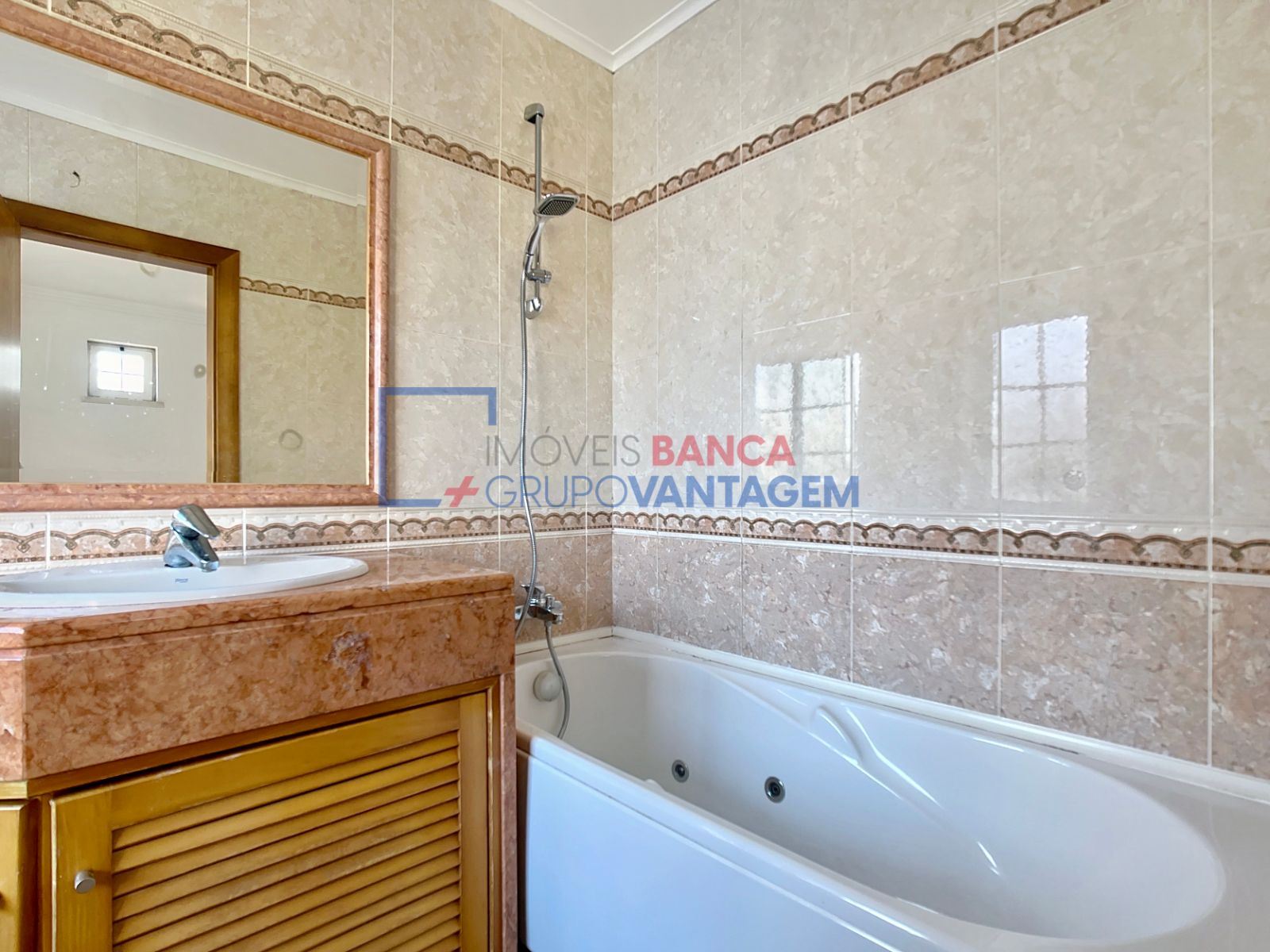 Apartamento T3 para Venda em Santa Maria e São Miguel, São Martinho, São Pedro Penaferrim