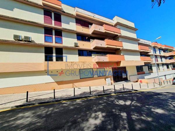 Apartamento T3 Em Setúbal