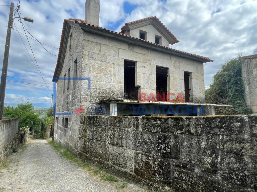 Moradia T4 para Venda em Beijos