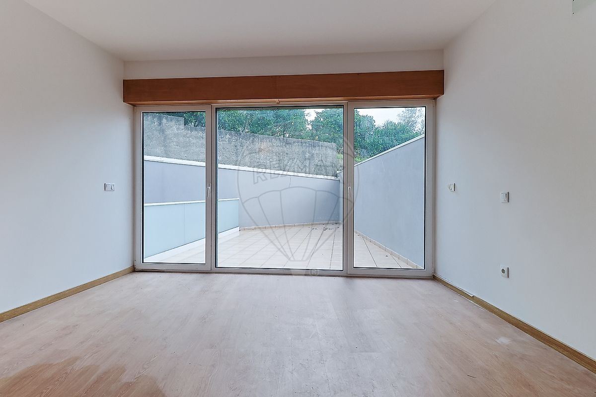 Moradia T4 para Venda em São Martinho do Bispo e Ribeira de Frades