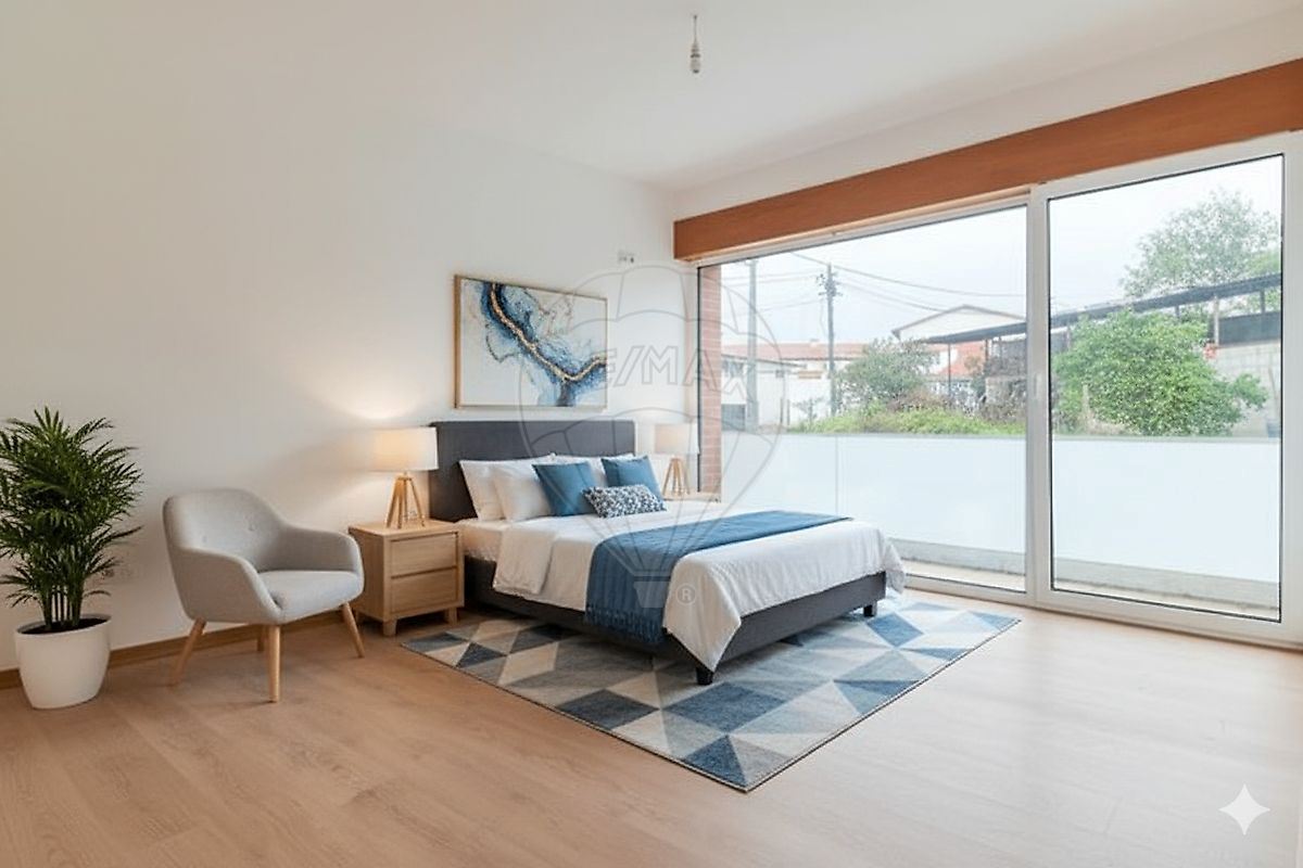 Moradia T4 para Venda em São Martinho do Bispo e Ribeira de Frades