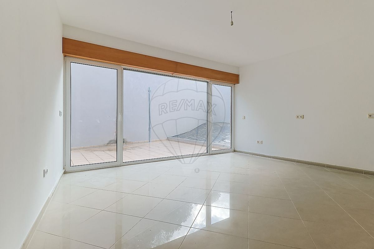 Moradia T4 para Venda em São Martinho do Bispo e Ribeira de Frades