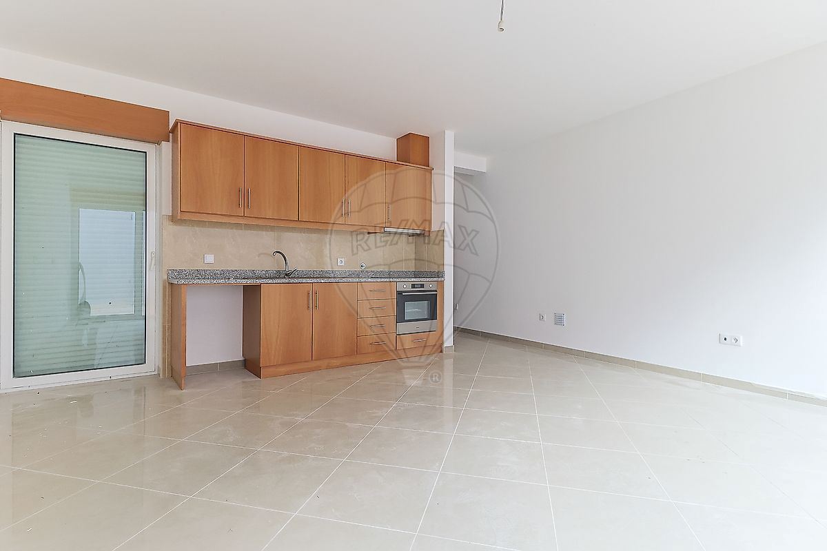 Moradia T4 para Venda em São Martinho do Bispo e Ribeira de Frades