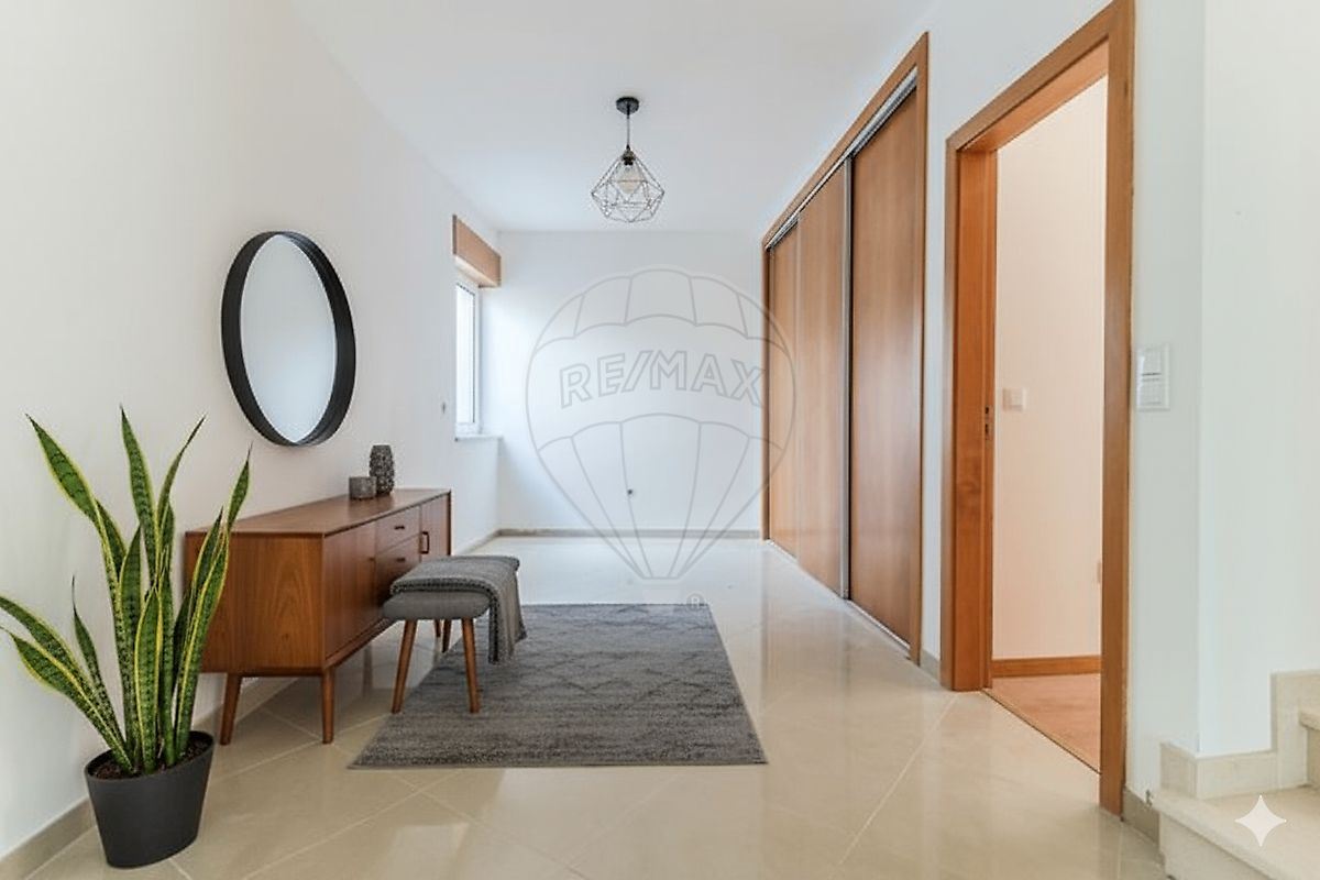 Moradia T4 para Venda em São Martinho do Bispo e Ribeira de Frades