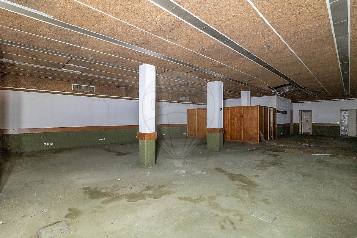 Loja para Venda em Sé Nova, Santa Cruz, Almedina e São Bartolomeu