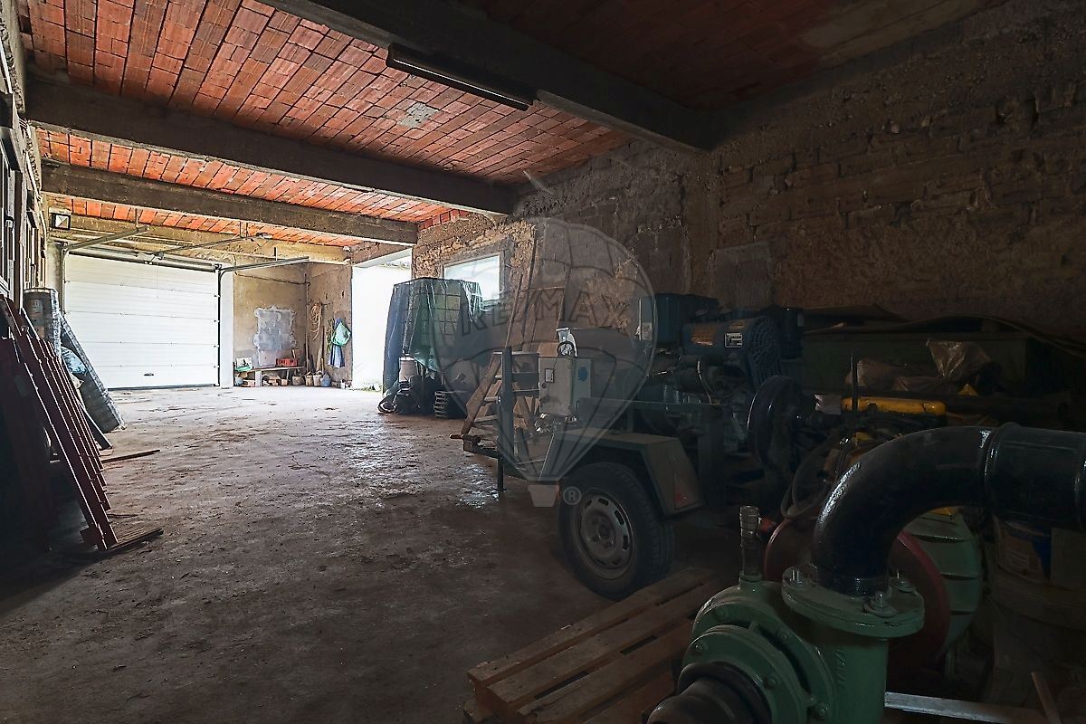 Armazém para Venda em São João do Campo