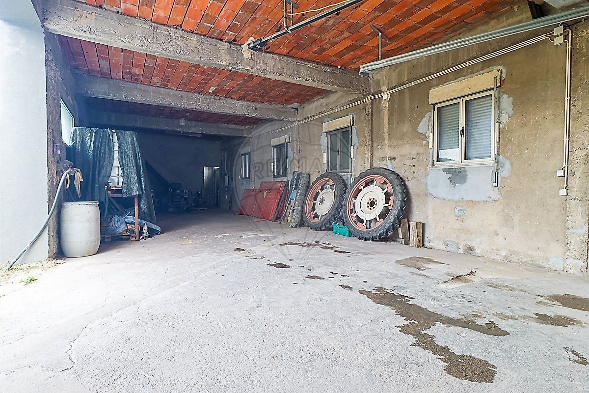 Armazém para Venda em São João do Campo