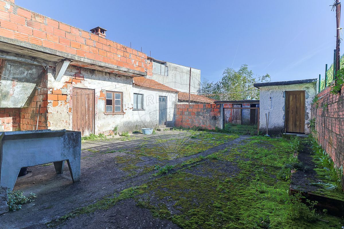 Moradia T2 para Venda em São João do Campo