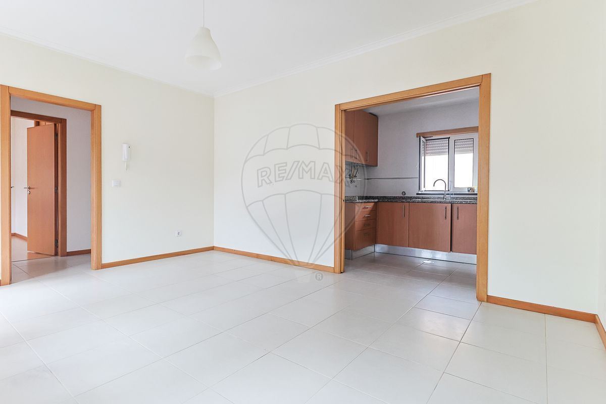 Moradia T4 para Venda em Trouxemil e Torre de Vilela