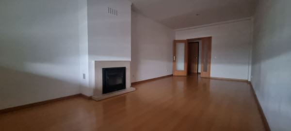 Apartamento T2 Á Venda Em Ermesinde