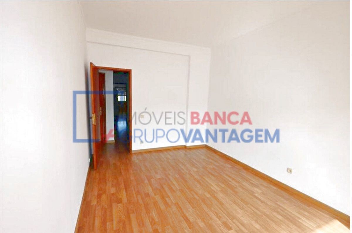 Apartamento T3 para Venda em Baixa da Banheira e Vale da Amoreira