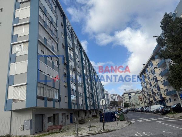 Apartamento T3 Almada