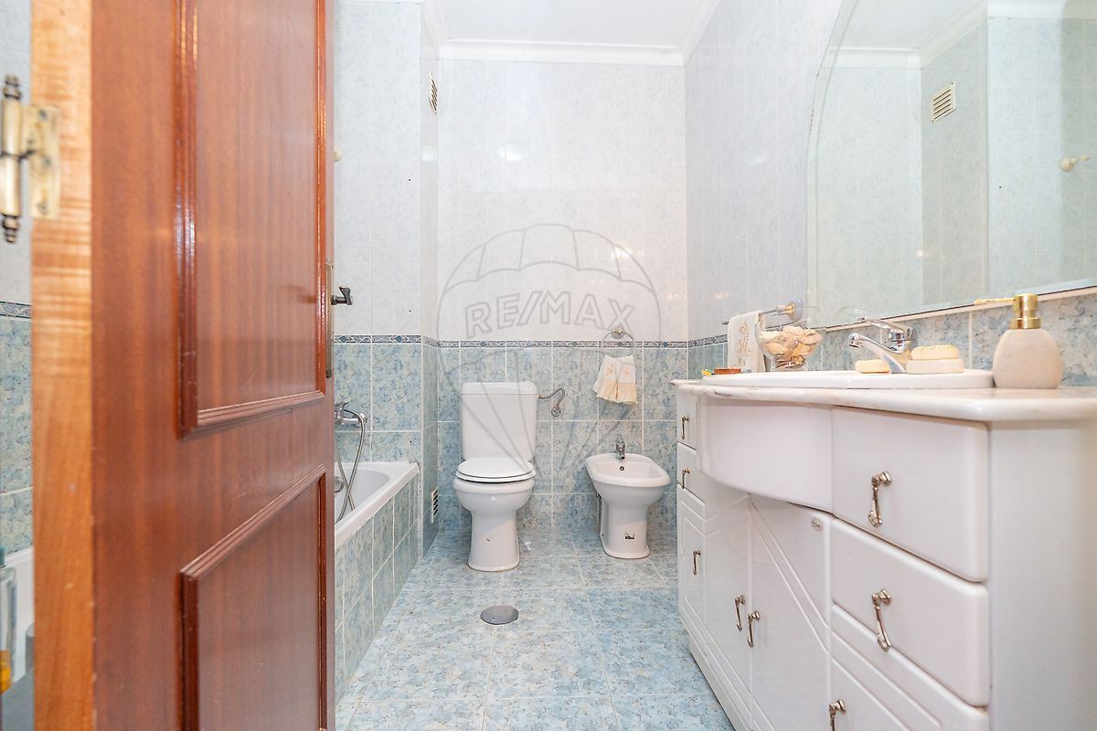 Apartamento T3 para Venda em Condeixa-A-Velha e Condeixa-A-Nova