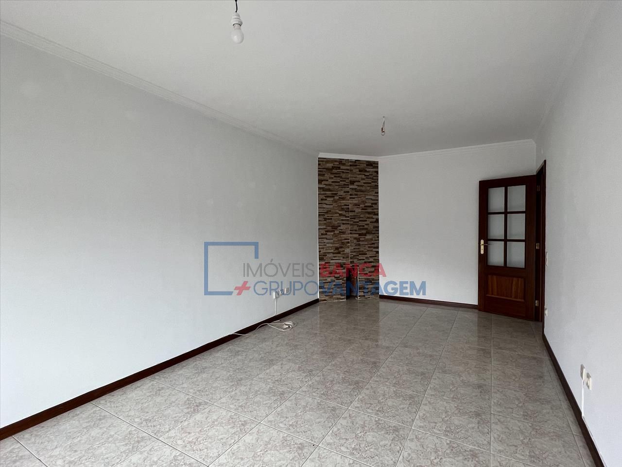 Apartamento T2 para Venda em Mafamude e Vilar do Paraíso