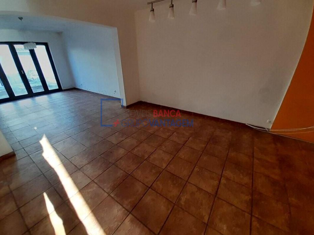 Moradia T3 para Venda em Angra (Santa Luzia)