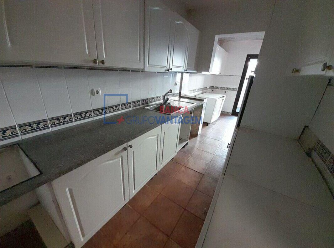 Moradia T3 para Venda em Angra (Santa Luzia)