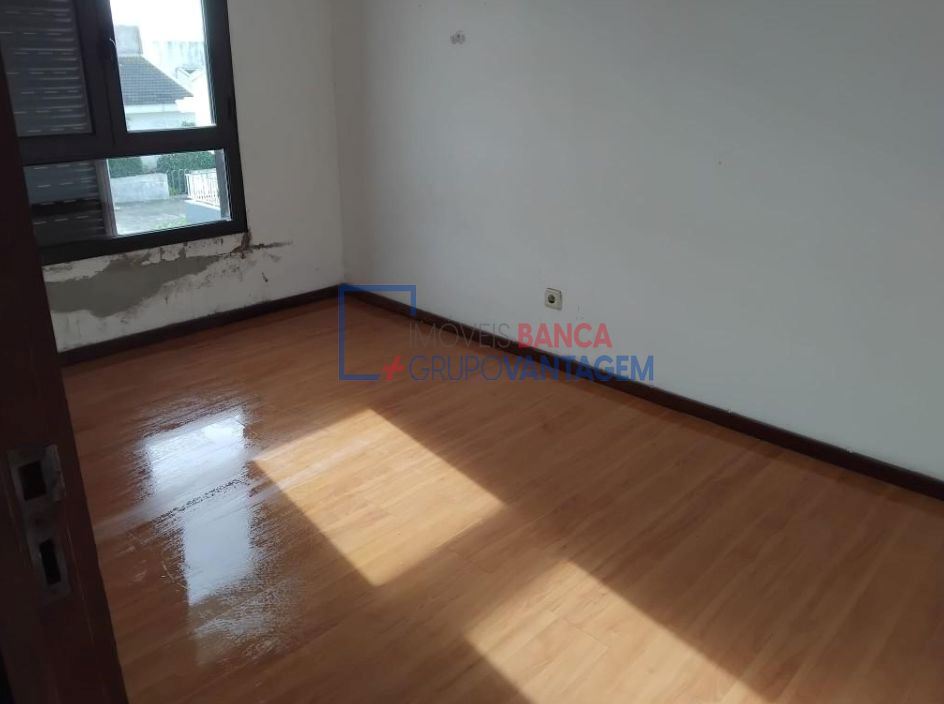 Moradia T3 para Venda em Angra (Santa Luzia)