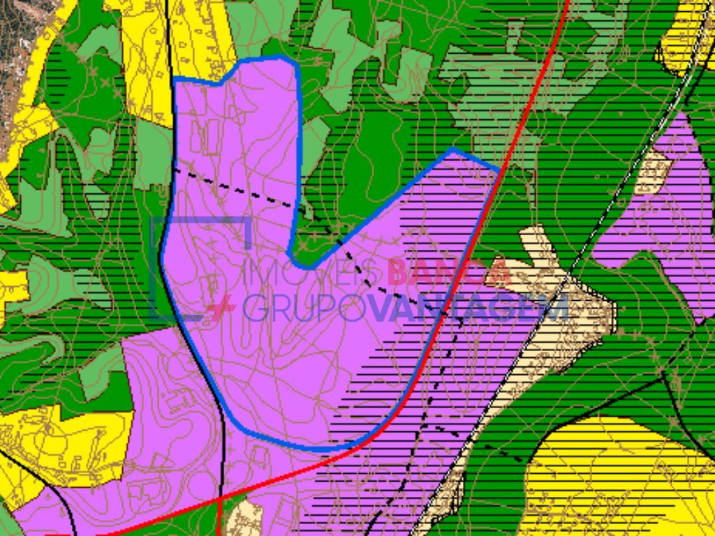 Terreno Comércio / Armazém para Venda em Trouxemil e Torre de Vilela