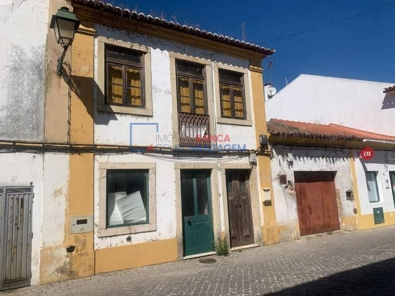Moradia T3 para Venda em Abrantes (São Vicente e São João) e Alferrarede