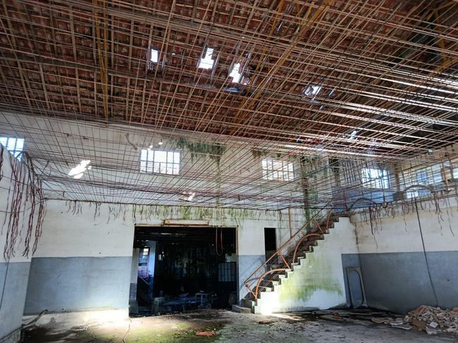 Armazém para Venda em Paços de Brandão