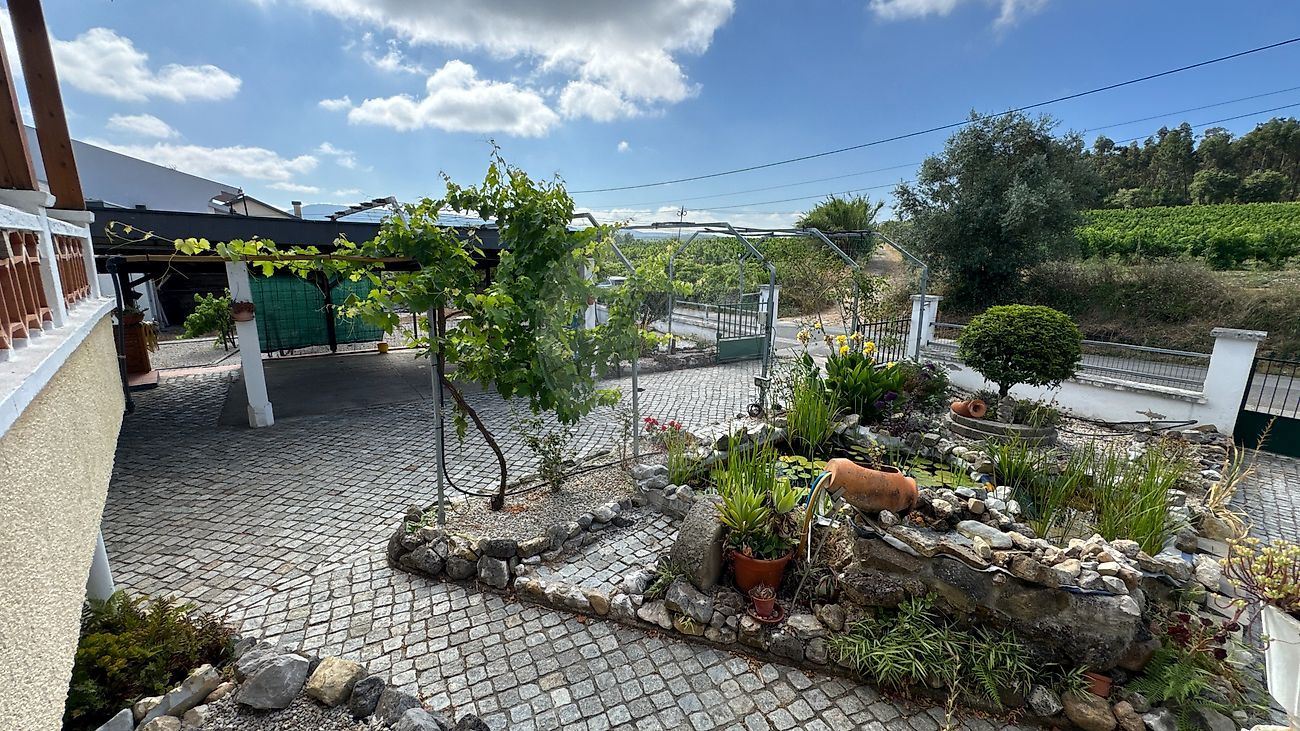 Moradia T4 para Venda em Casal Comba