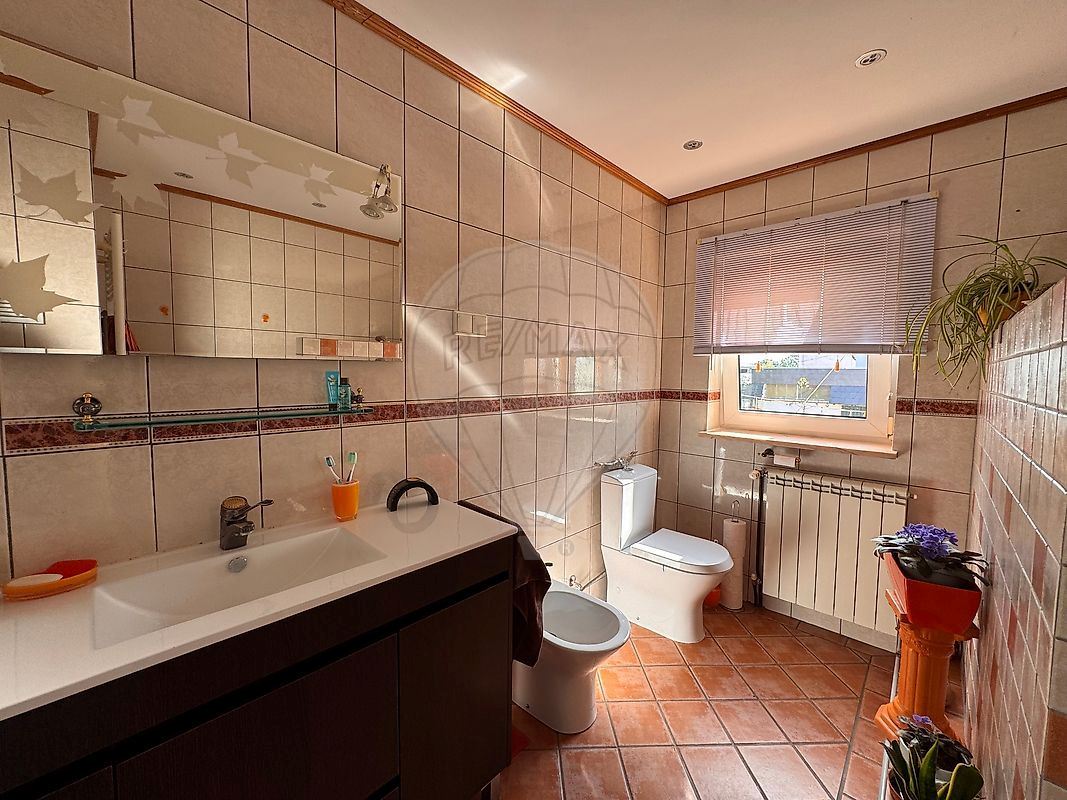 Moradia T4 para Venda em Casal Comba