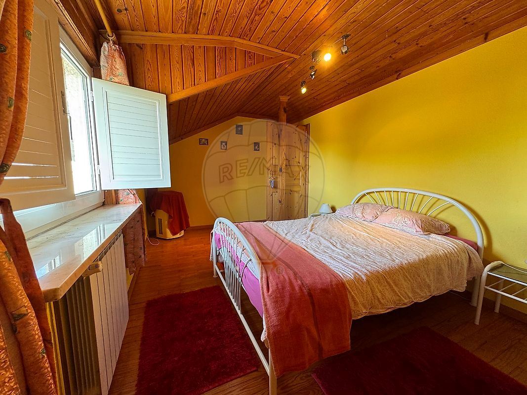 Moradia T4 para Venda em Casal Comba