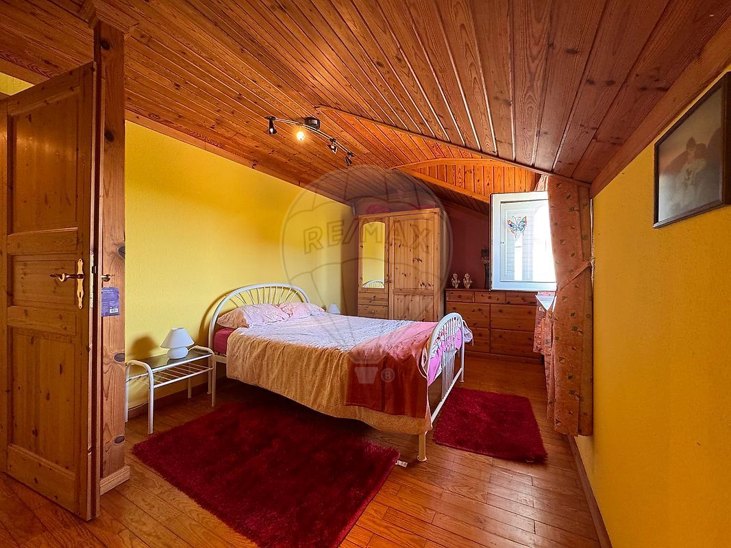 Moradia T4 para Venda em Casal Comba