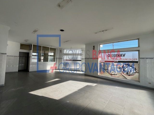 Loja para Venda em Mafamude e Vilar do Paraíso