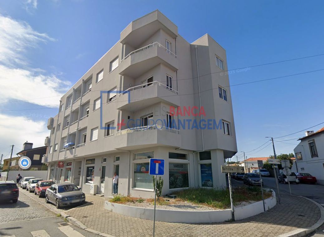 Loja para Venda em Mafamude e Vilar do Paraíso