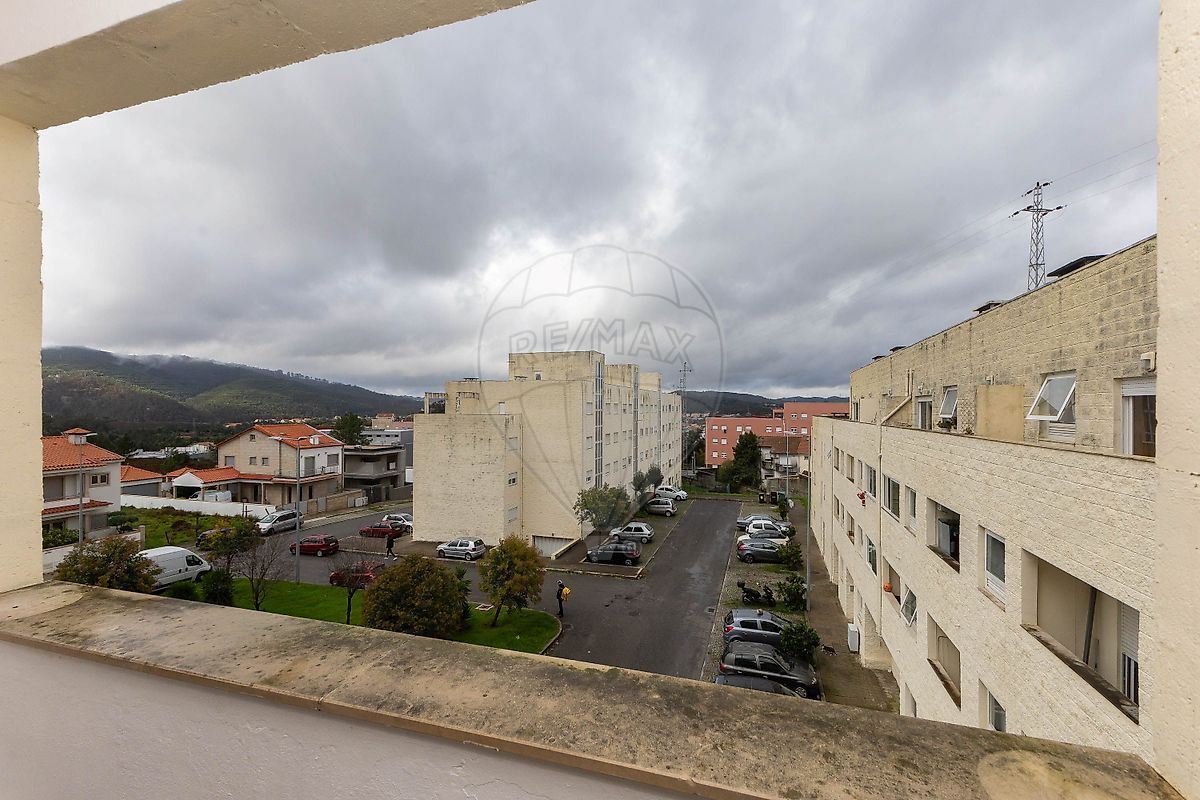 Apartamento T3 para Venda em Campo e Sobrado