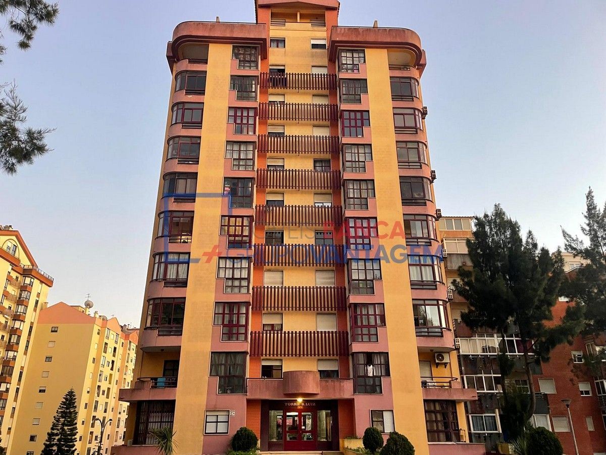 Apartamento T3 para Venda em Algueirão-Mem Martins