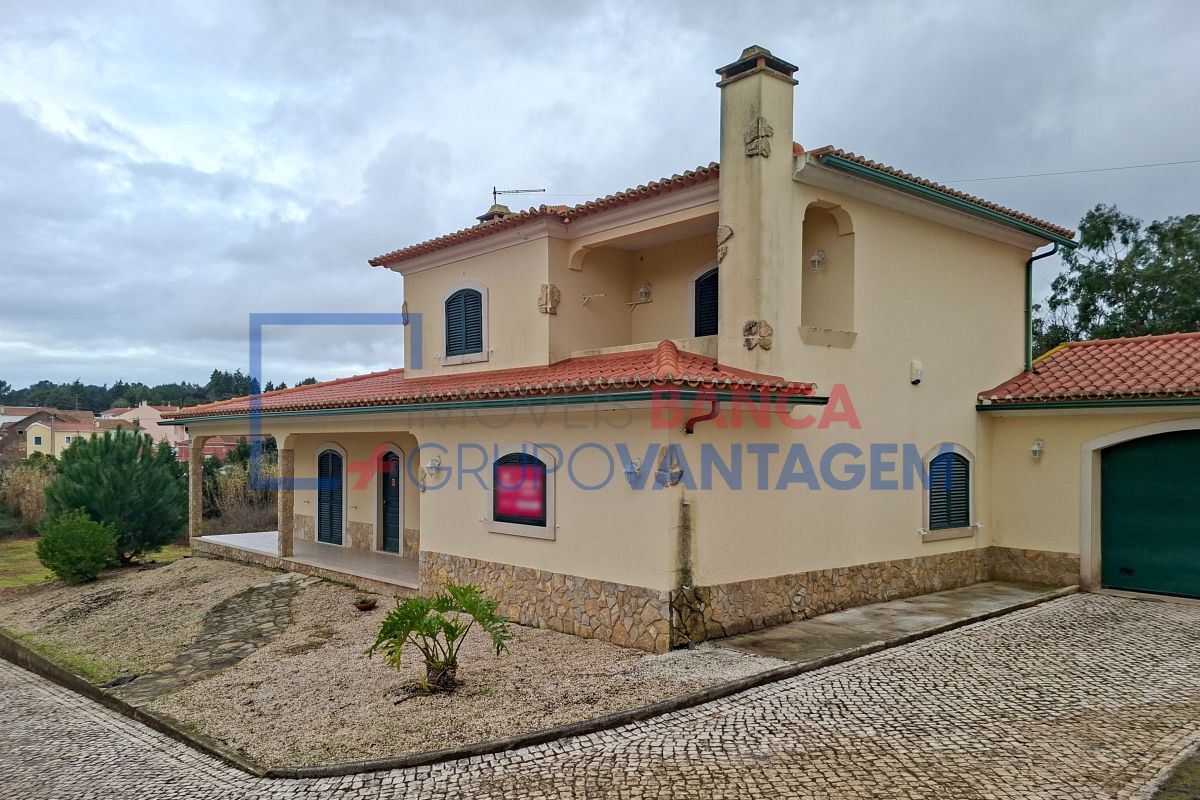 Moradia T4 para Venda em Ramalhal