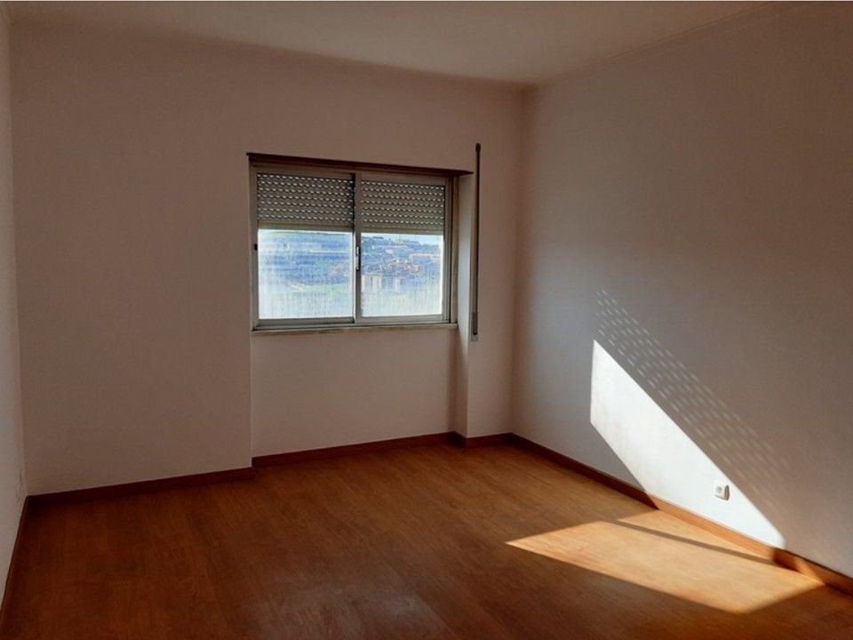 Apartamento T3 para Venda em Agualva e Mira-Sintra