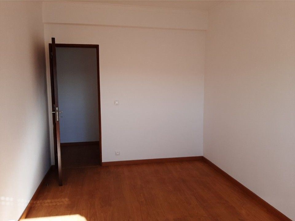 Apartamento T3 para Venda em Agualva e Mira-Sintra