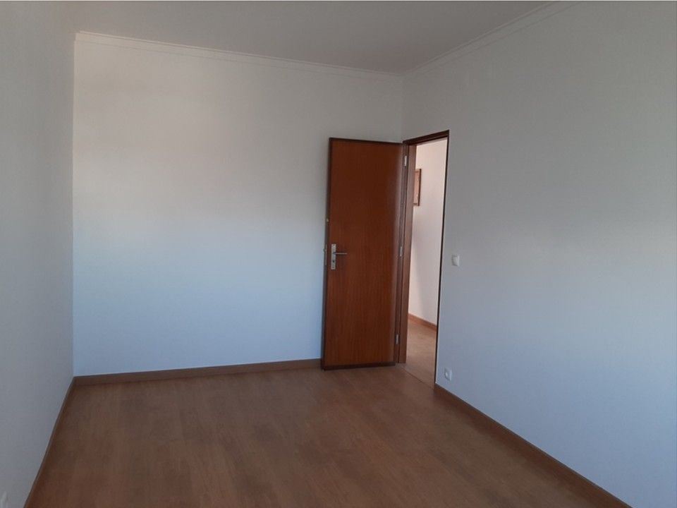 Apartamento T3 para Venda em Agualva e Mira-Sintra