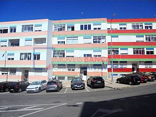 T2 Com 66 M², Rio De Mouro, Sintra
