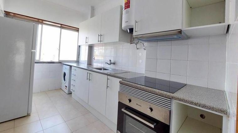 Apartamento T3 para Venda em Algueirão-Mem Martins