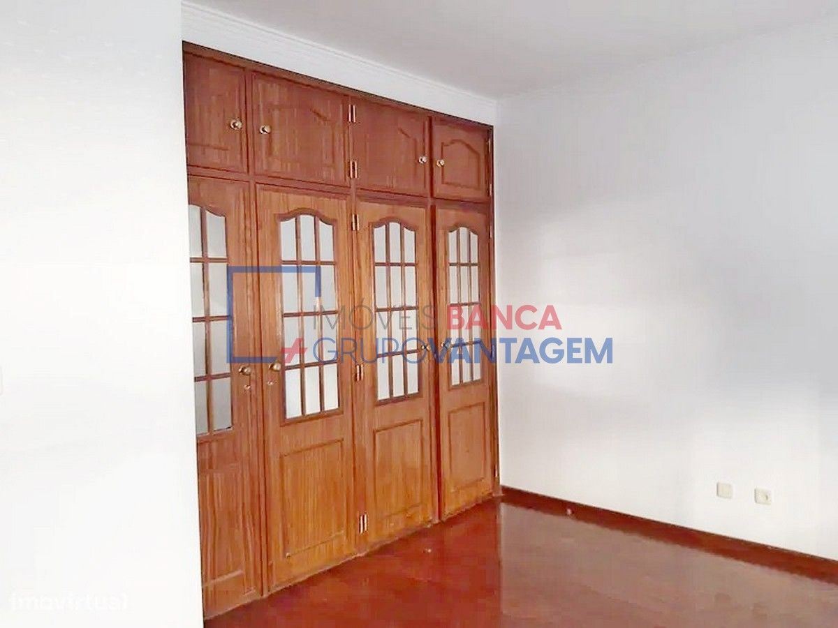 Apartamento T1 para Venda em Queluz e Belas