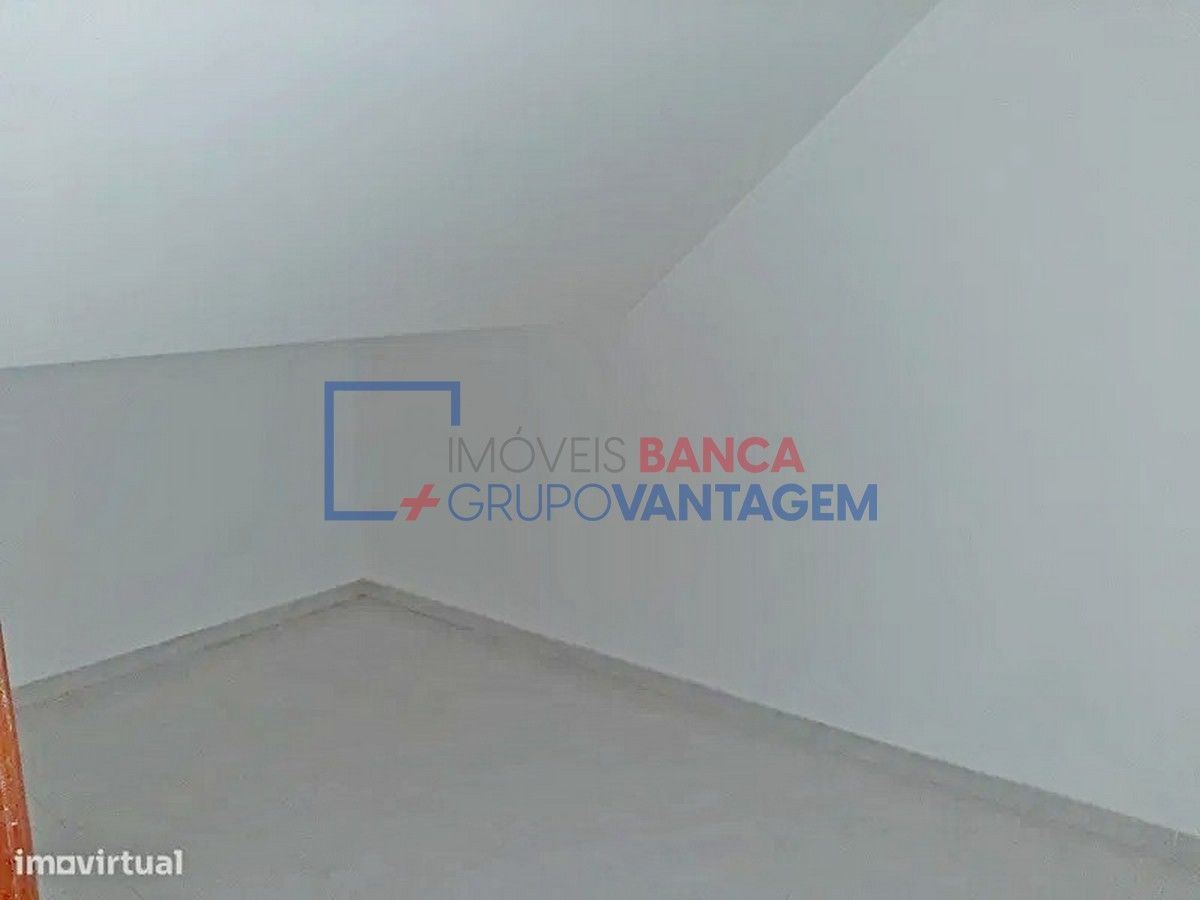 Apartamento T1 para Venda em Queluz e Belas