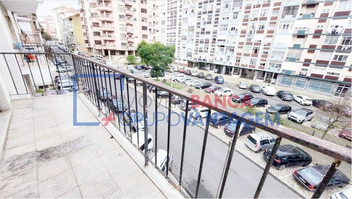 Apartamento T3 para Venda em Massamá e Monte Abraão