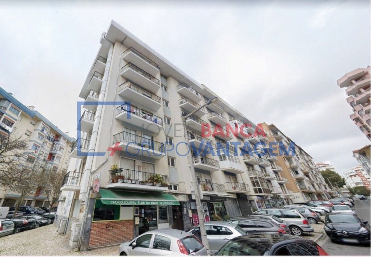 Apartamento T3 para Venda em Massamá e Monte Abraão