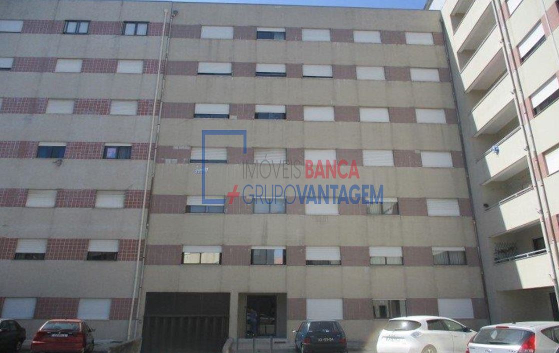 Apartamento T3 para Venda em Ferreiros e Gondizalves