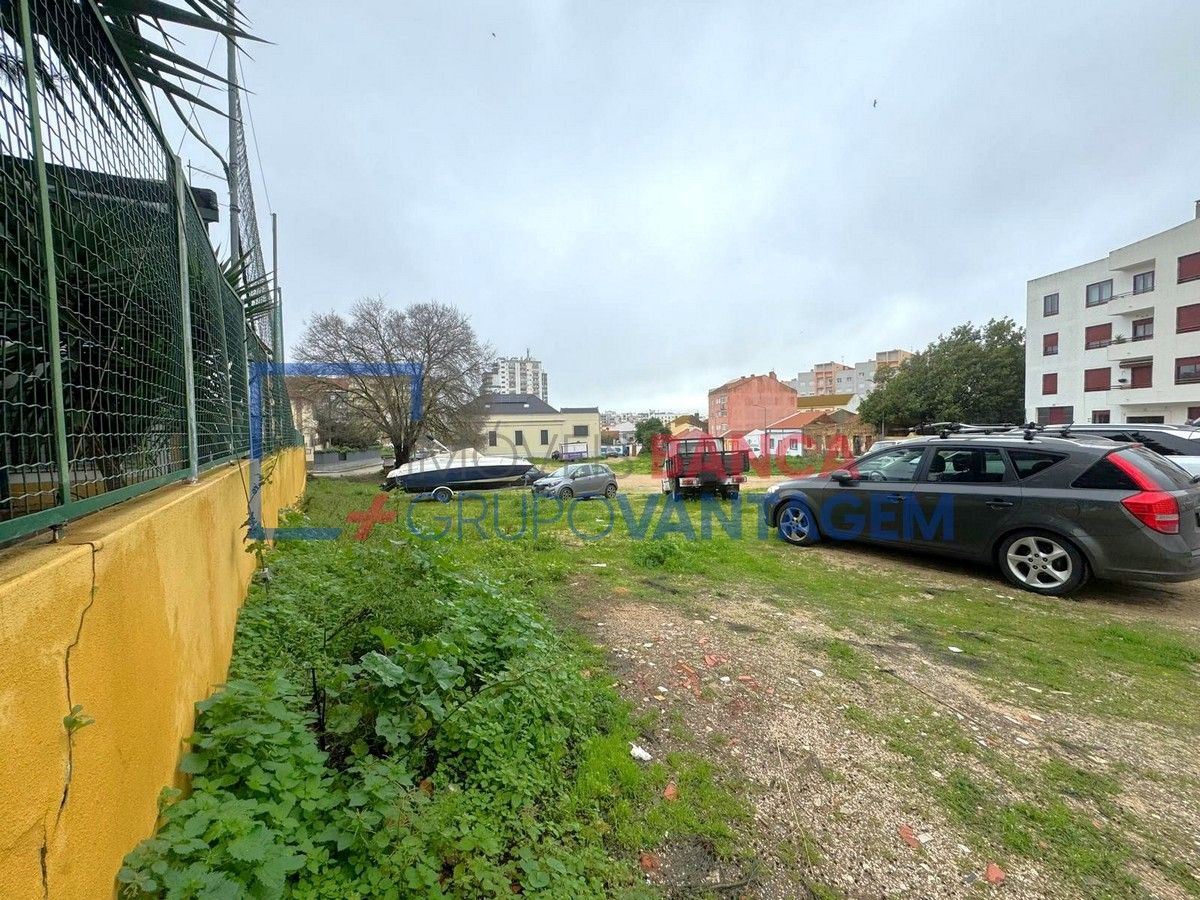 Terreno P/ Prédio para Venda em Setubal (São Sebastião)