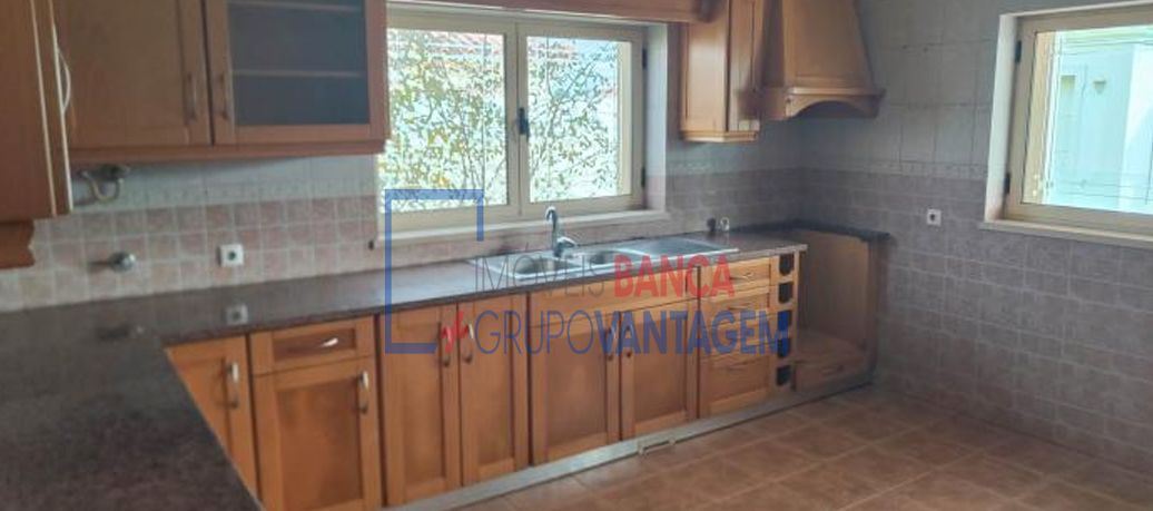 Moradia T4 para Venda em Seiça