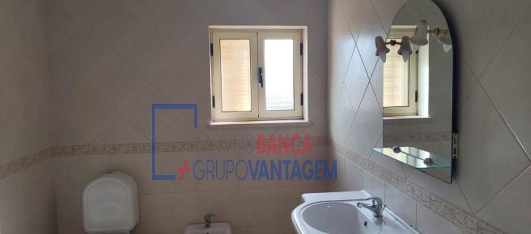 Moradia T4 para Venda em Seiça