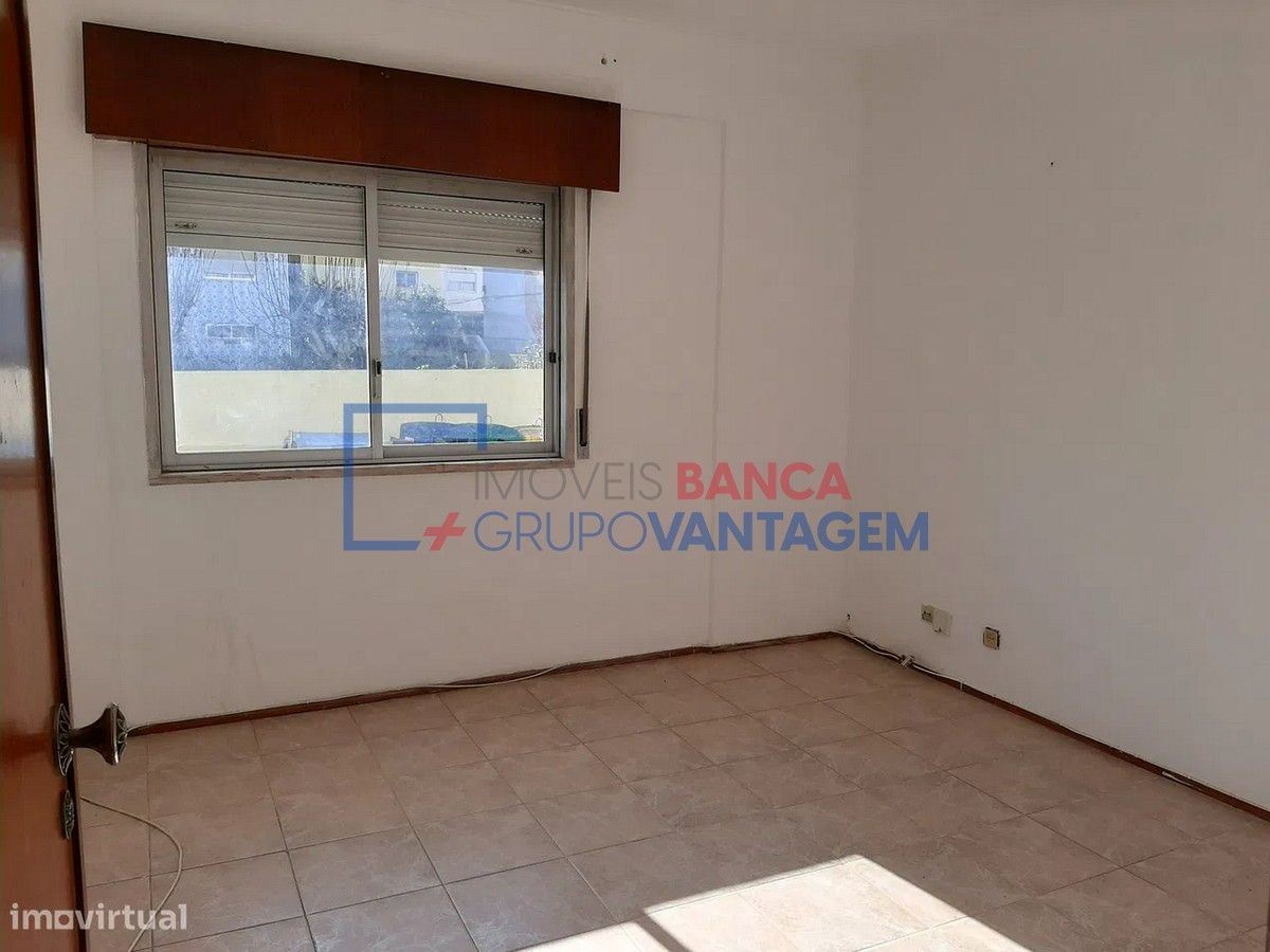 Apartamento T1 para Venda em Agualva e Mira-Sintra