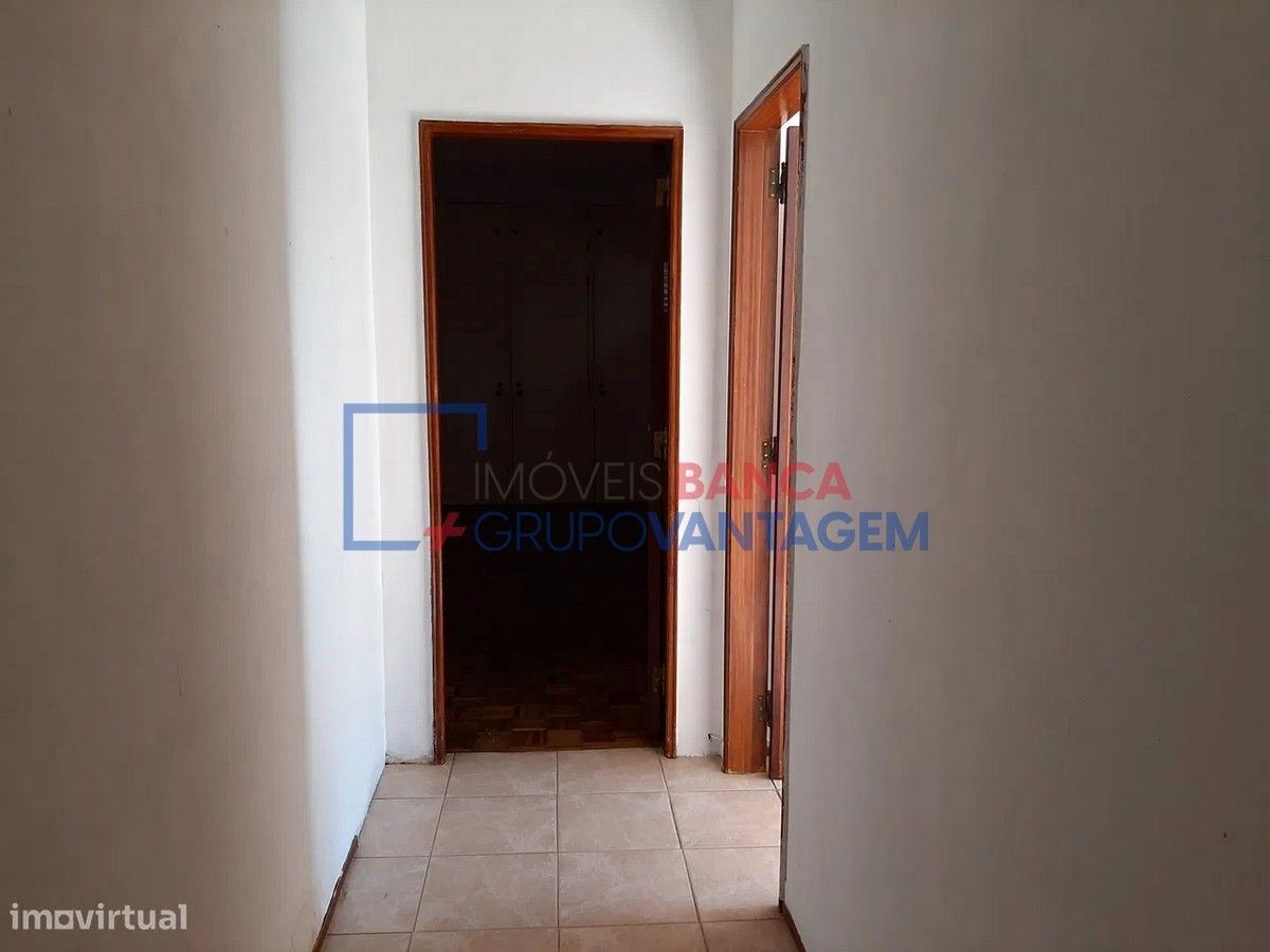 Apartamento T1 para Venda em Agualva e Mira-Sintra