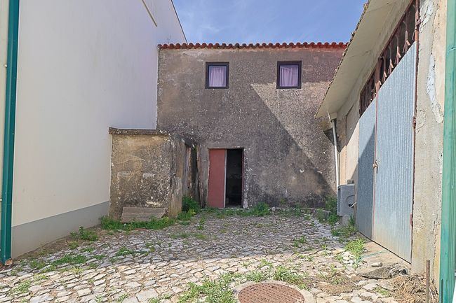 Moradia T1 para Venda em Abrunheira, Verride e Vila Nova da Barca
